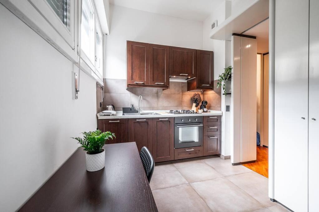 Carrobbio'S Nest - Elegant With Wifi And Netflix Appartement Milaan Buitenkant foto