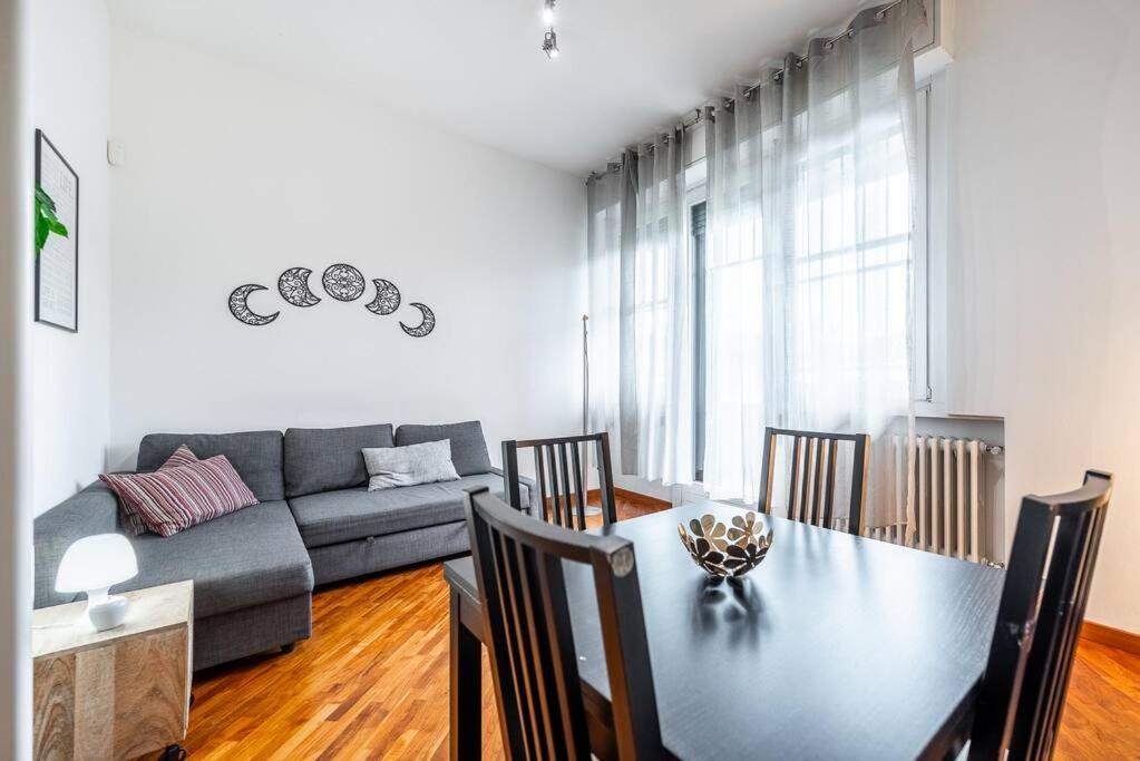 Carrobbio'S Nest - Elegant With Wifi And Netflix Appartement Milaan Buitenkant foto