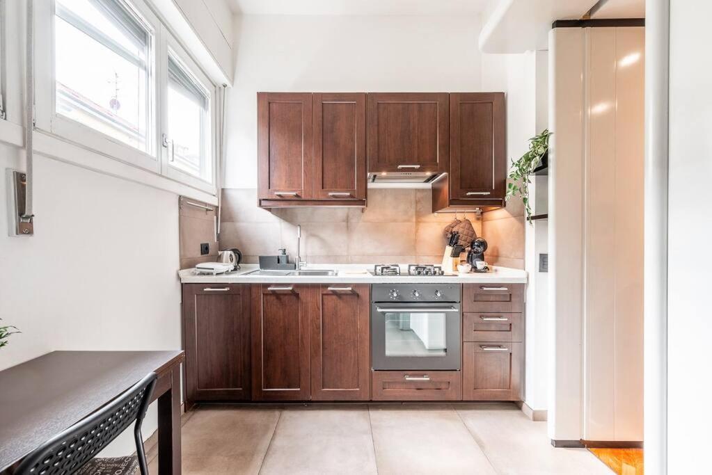 Carrobbio'S Nest - Elegant With Wifi And Netflix Appartement Milaan Buitenkant foto